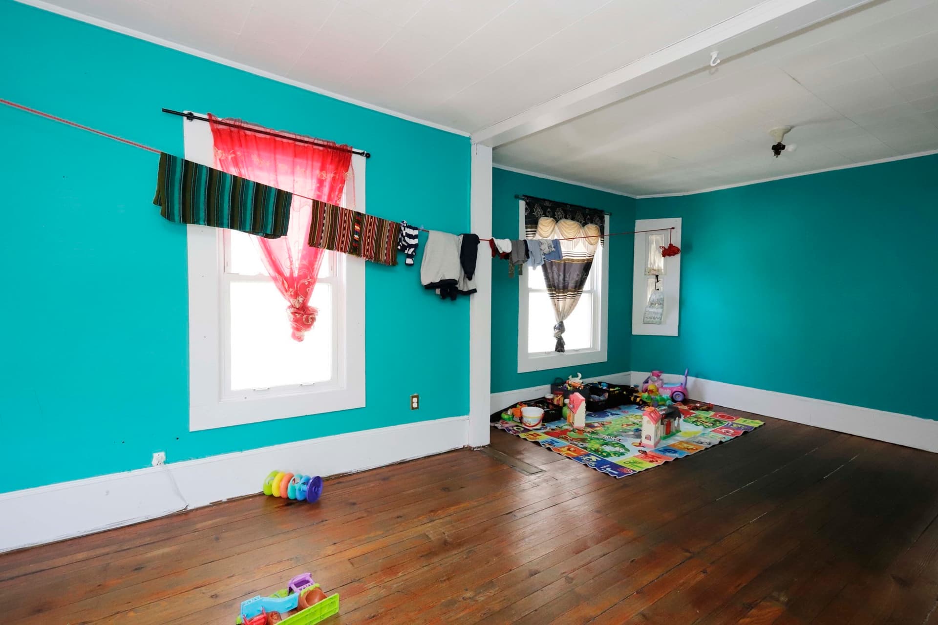 3 Family at 178 Ashley Blvd, New Bedford MA 02746, photo 9 of 16