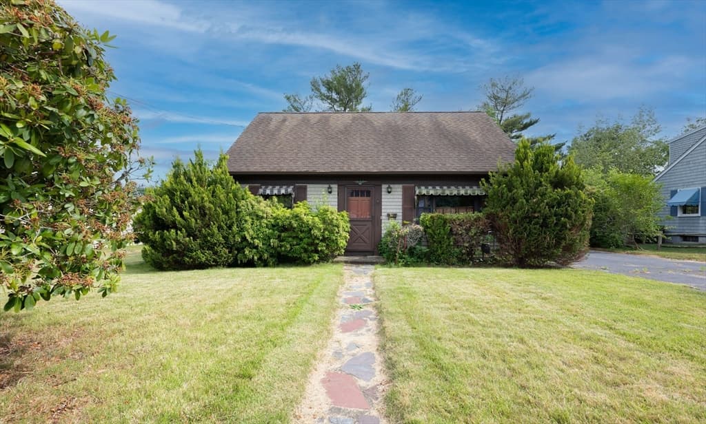 Single Family Residence at 36 Ludlow St., Acushnet MA 02743, Acushnet
