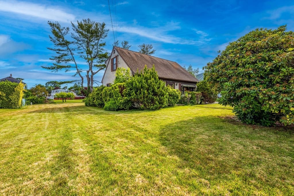 Single Family Residence at 36 Ludlow St., Acushnet MA 02743, Acushnet, photo 11 of 24