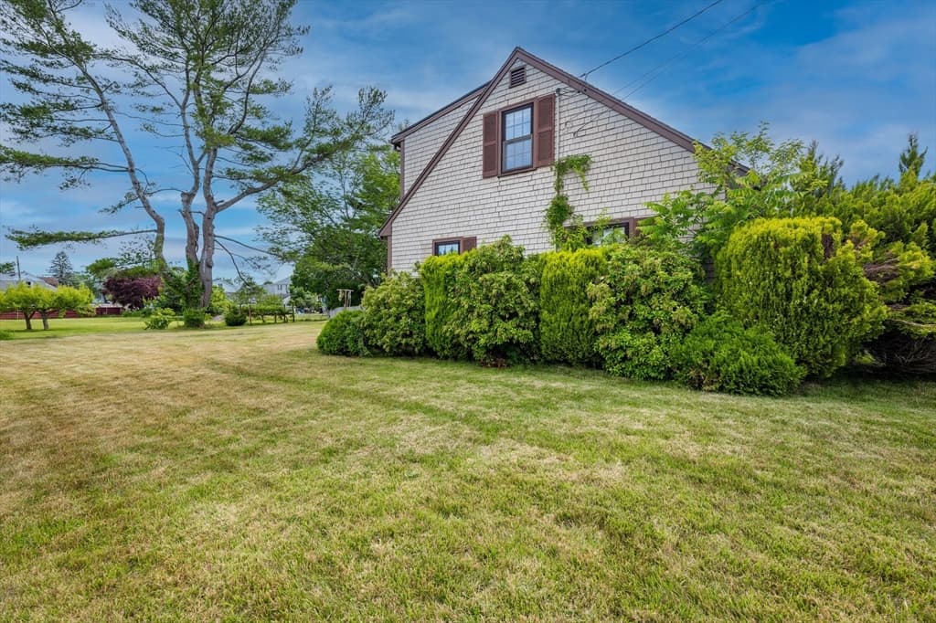 Single Family Residence at 36 Ludlow St., Acushnet MA 02743, Acushnet, photo 8 of 24