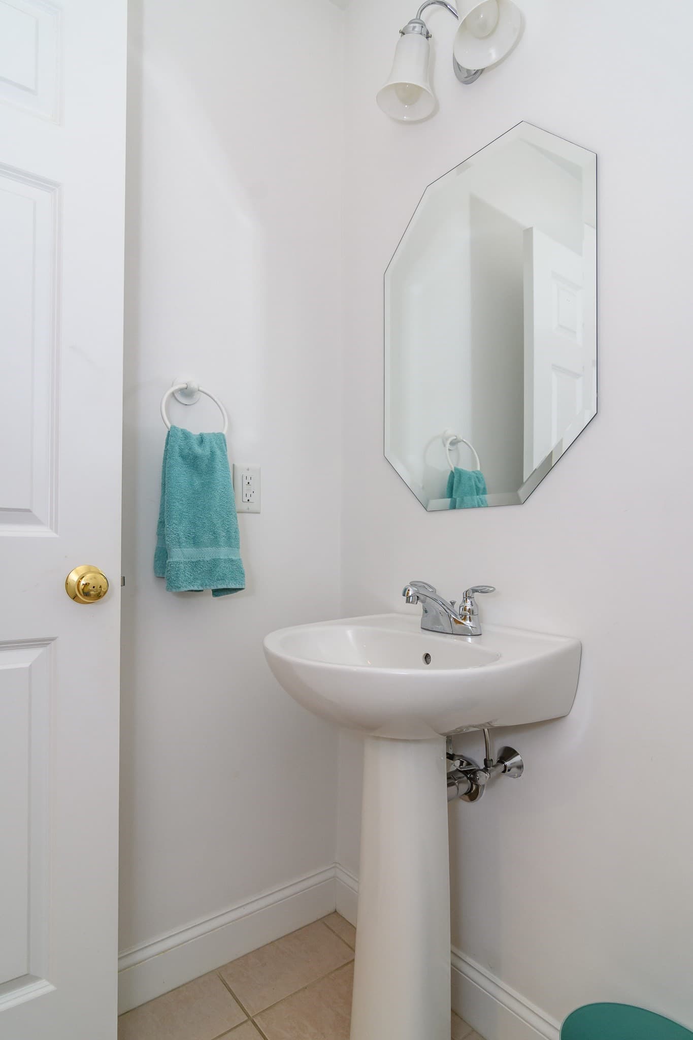 Condominium at 6 Hollyhock Knoll Ct # 115, Bourne MA 02532, photo 20 of 26