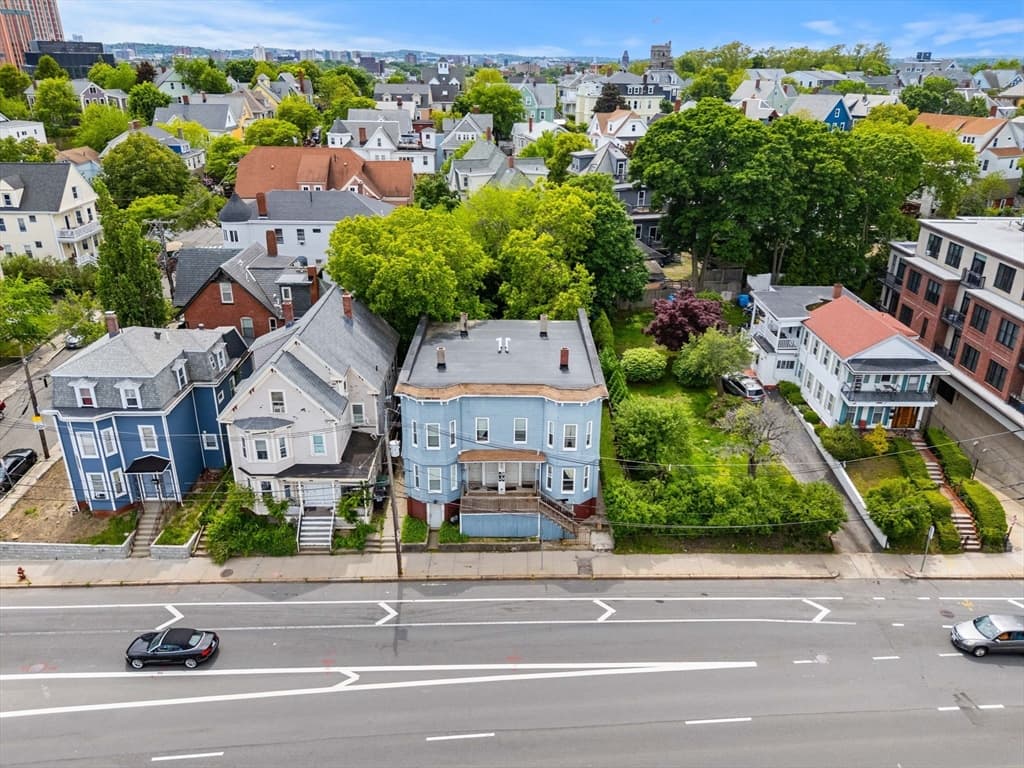 422 Mcgrath Highway, Somerville MA 02143 photo 3