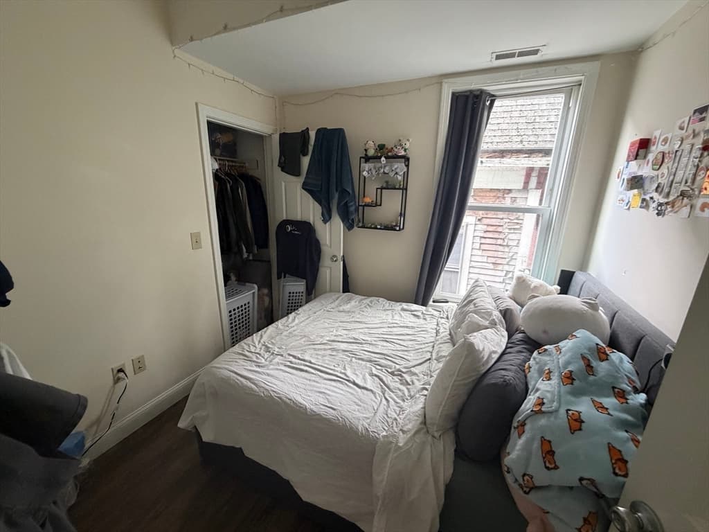 422 Mcgrath Highway, Somerville MA 02143 photo 32