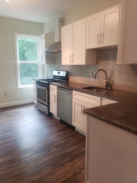 422 Mcgrath Highway, Somerville MA 02143 photo 15