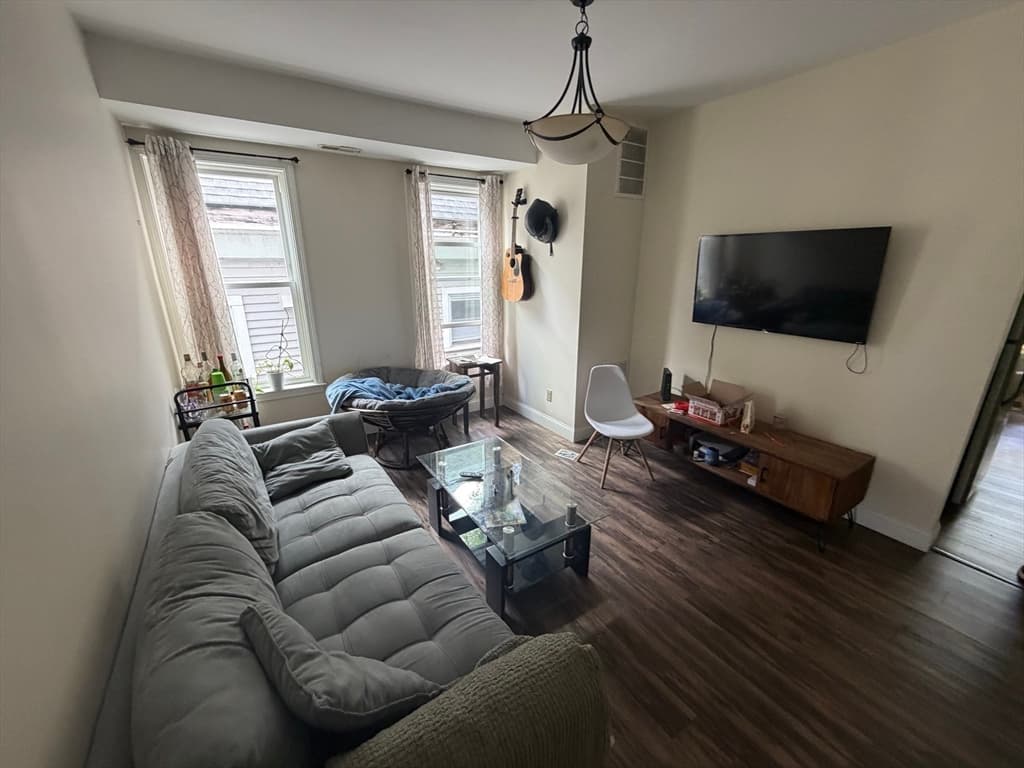 422 Mcgrath Highway, Somerville MA 02143 photo 31