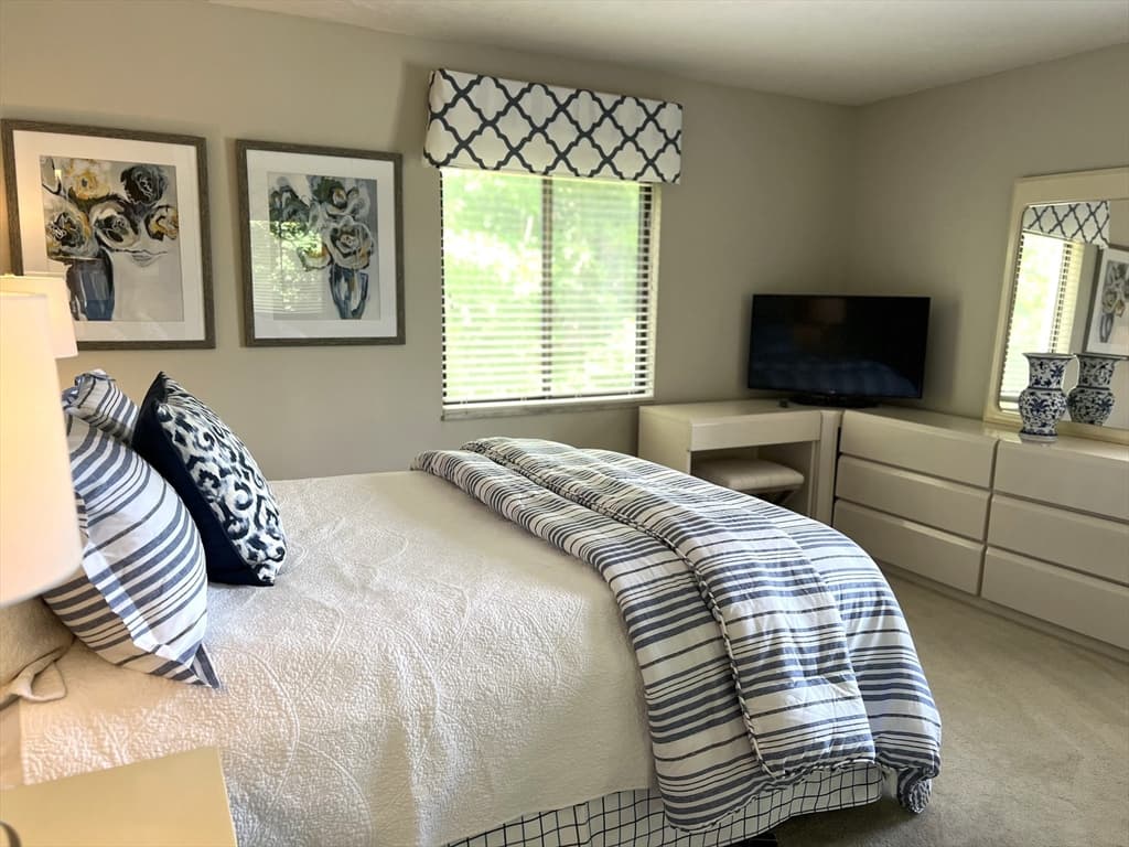 Condominium at 875 John Fitch Hwy # 33, Fitchburg MA 01420, Fitchburg, photo 17 of 21