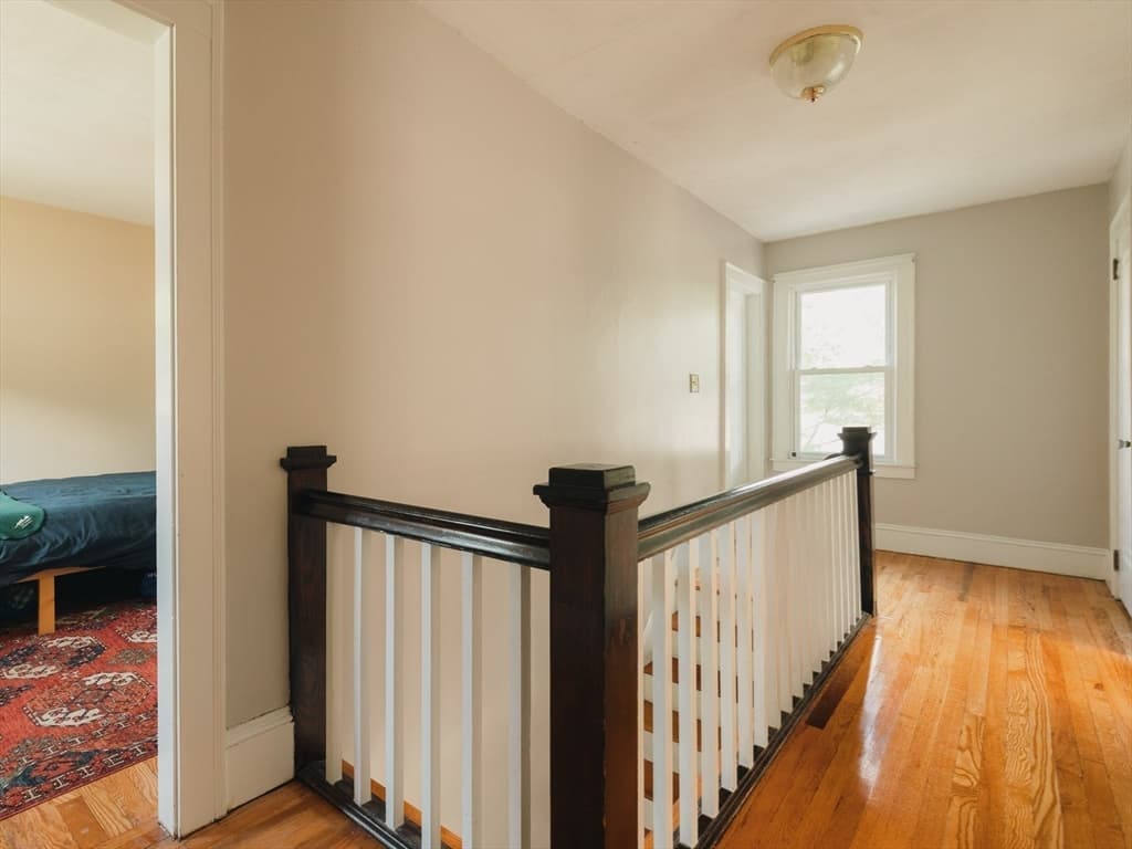 8 Liberty Street, Holyoke MA 01040 photo 16