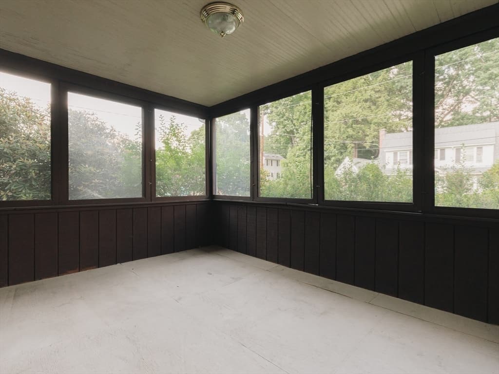 8 Liberty Street, Holyoke MA 01040 photo 9