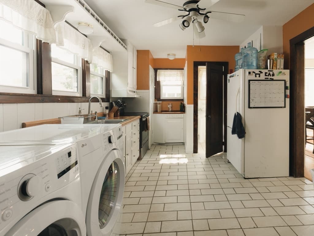 8 Liberty Street, Holyoke MA 01040 photo 10