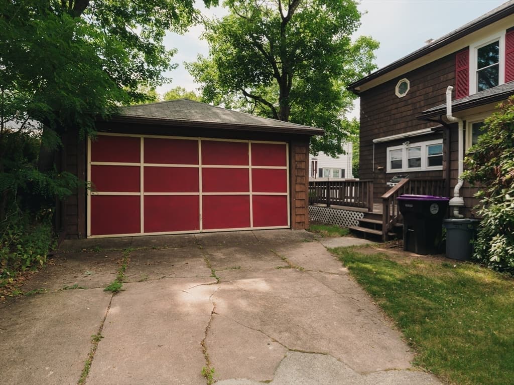 8 Liberty Street, Holyoke MA 01040 photo 35