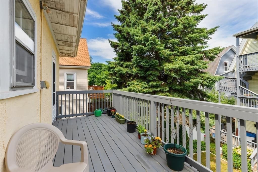 7 Yale St, Medford MA 02155 photo 17