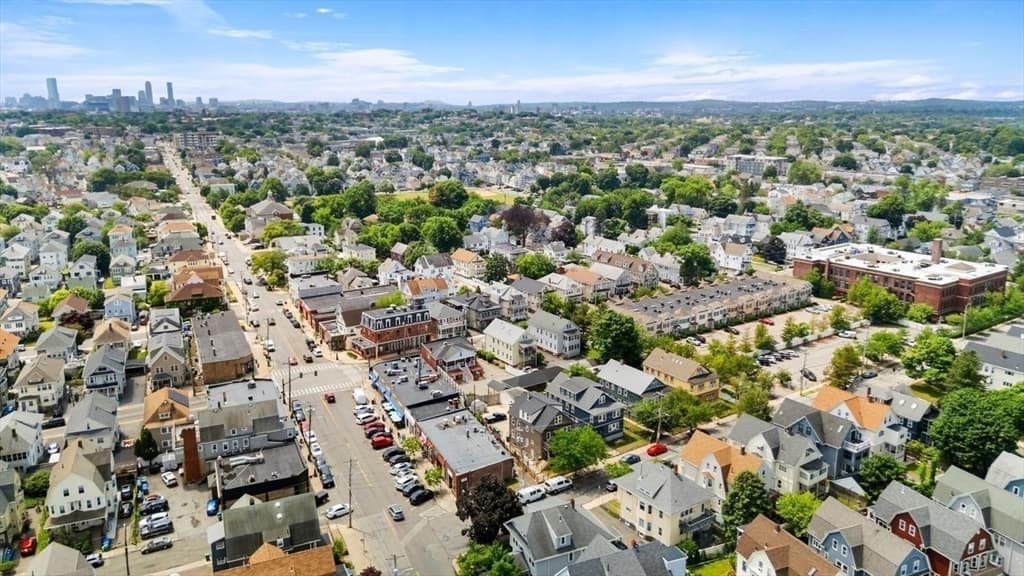 7 Yale St, Medford MA 02155 photo 4