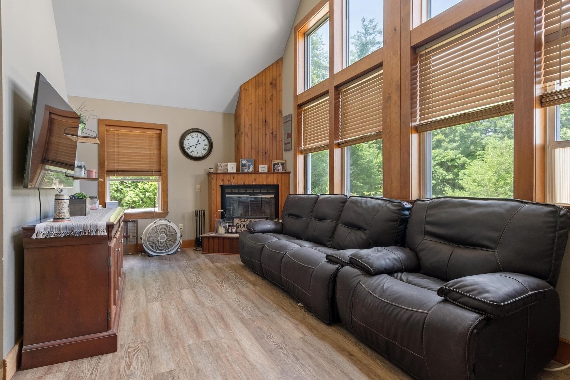 Single Family Residence at 153 Moosehorn Rd, New Salem MA 01355, New Salem, photo 4 of 42