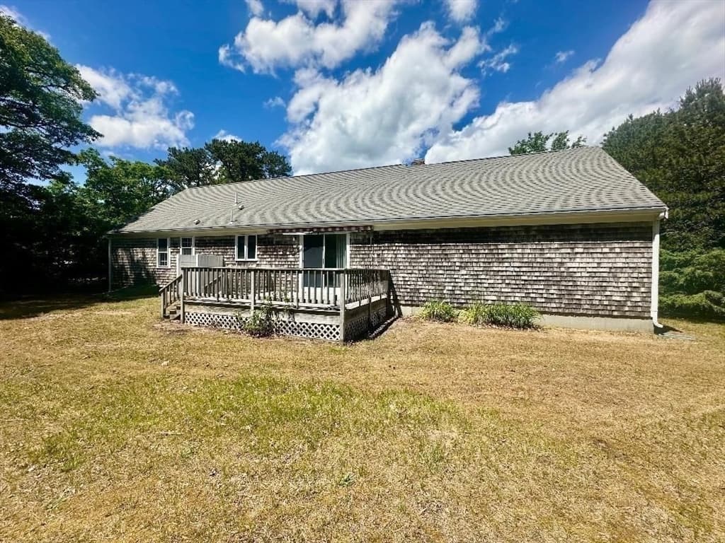 Single Family Residence at 9 Captain Phillips Rd, Harwich MA 02645, Harwich, photo 13 of 14