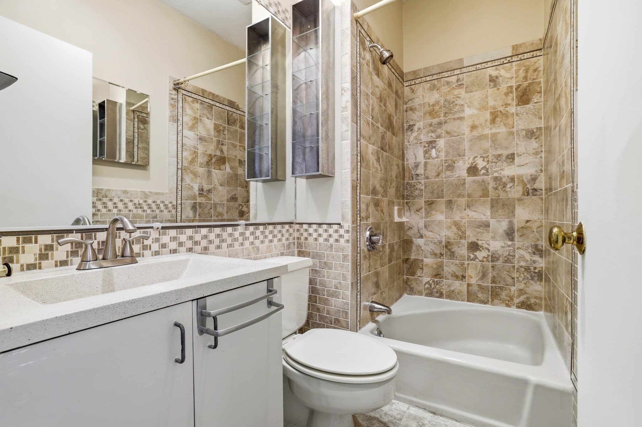 Condominium at 312 Columbus Ave # 4, Boston MA 02116, photo 12 of 20