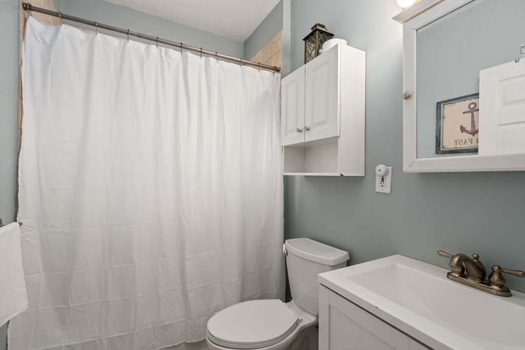 Single Family Residence at 64 Parker Rd, Lancaster MA 01523, Lancaster, photo 17 of 28