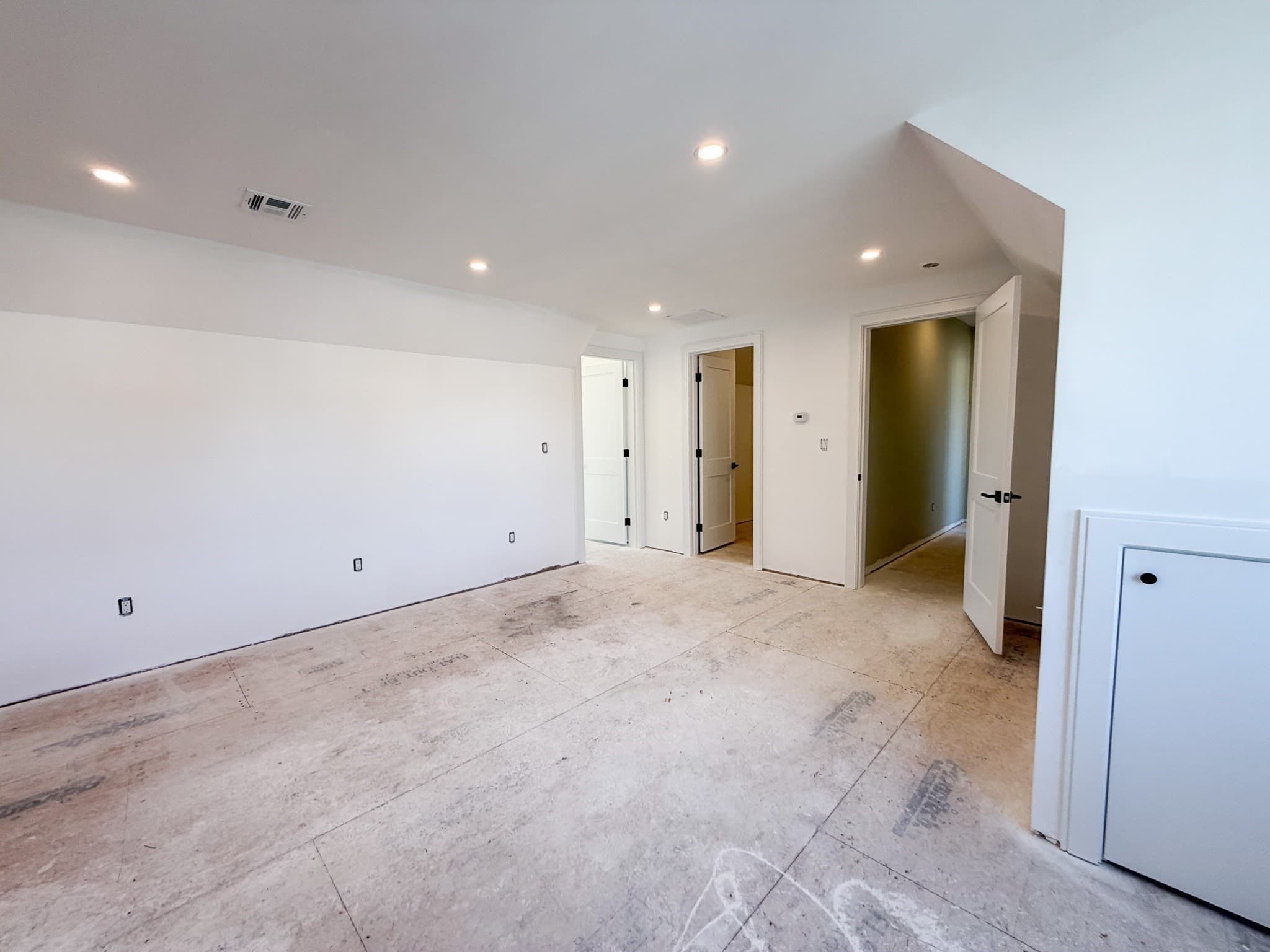 Single Family Residence at 4 Oneil Way, Saugus MA 01906, Saugus, photo 23 of 42
