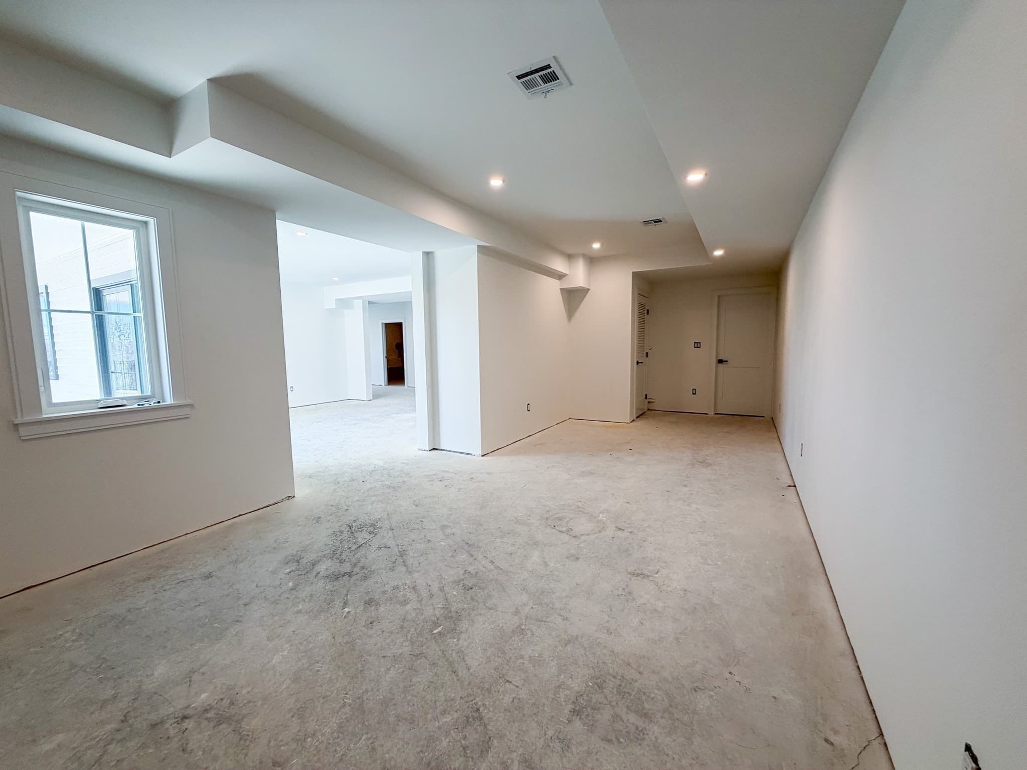 Single Family Residence at 4 Oneil Way, Saugus MA 01906, Saugus, photo 32 of 42