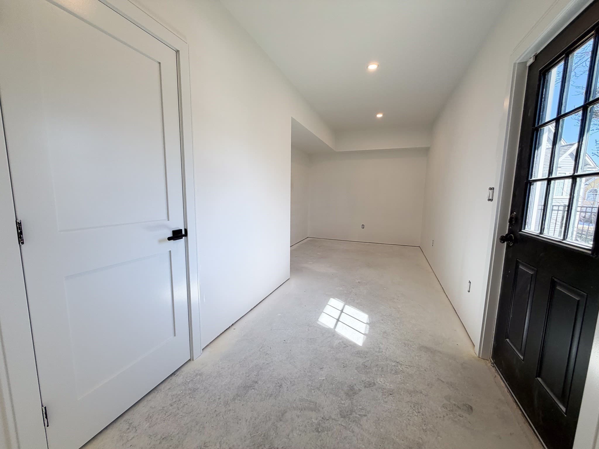 Single Family Residence at 4 Oneil Way, Saugus MA 01906, Saugus, photo 33 of 42