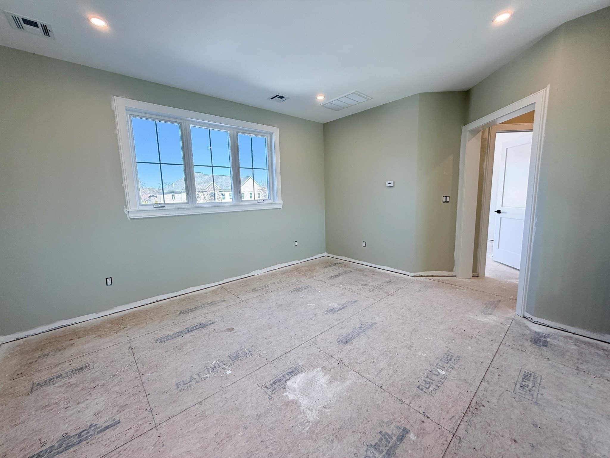 Single Family Residence at 4 Oneil Way, Saugus MA 01906, Saugus, photo 14 of 42