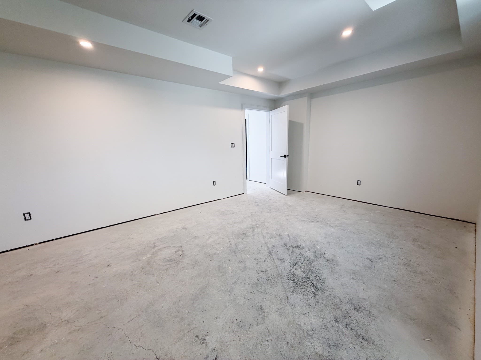 Single Family Residence at 4 Oneil Way, Saugus MA 01906, Saugus, photo 31 of 42