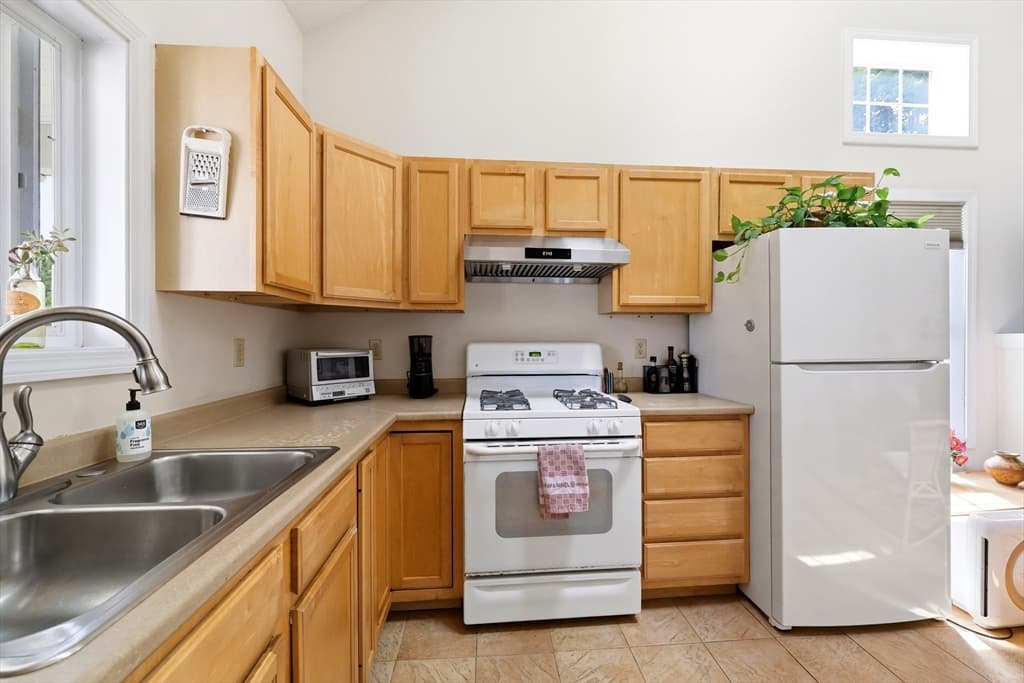 85 N. Main St # 16, Belchertown MA 01007 photo 6