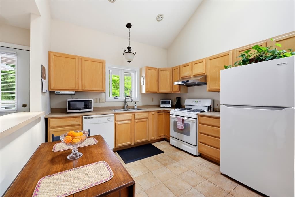 85 N. Main St # 16, Belchertown MA 01007 photo 7