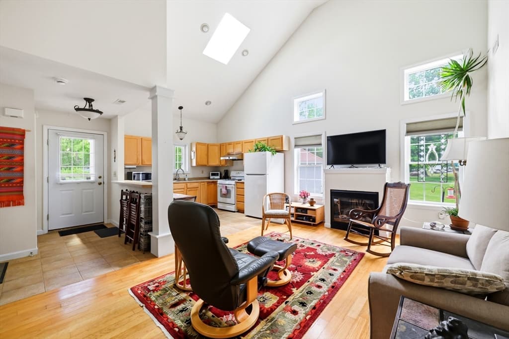 85 N. Main St # 16, Belchertown MA 01007 photo 10