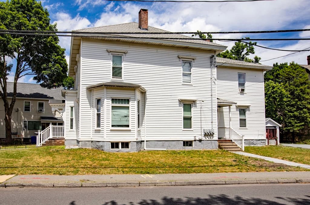 1 Spring St, Taunton MA 02780