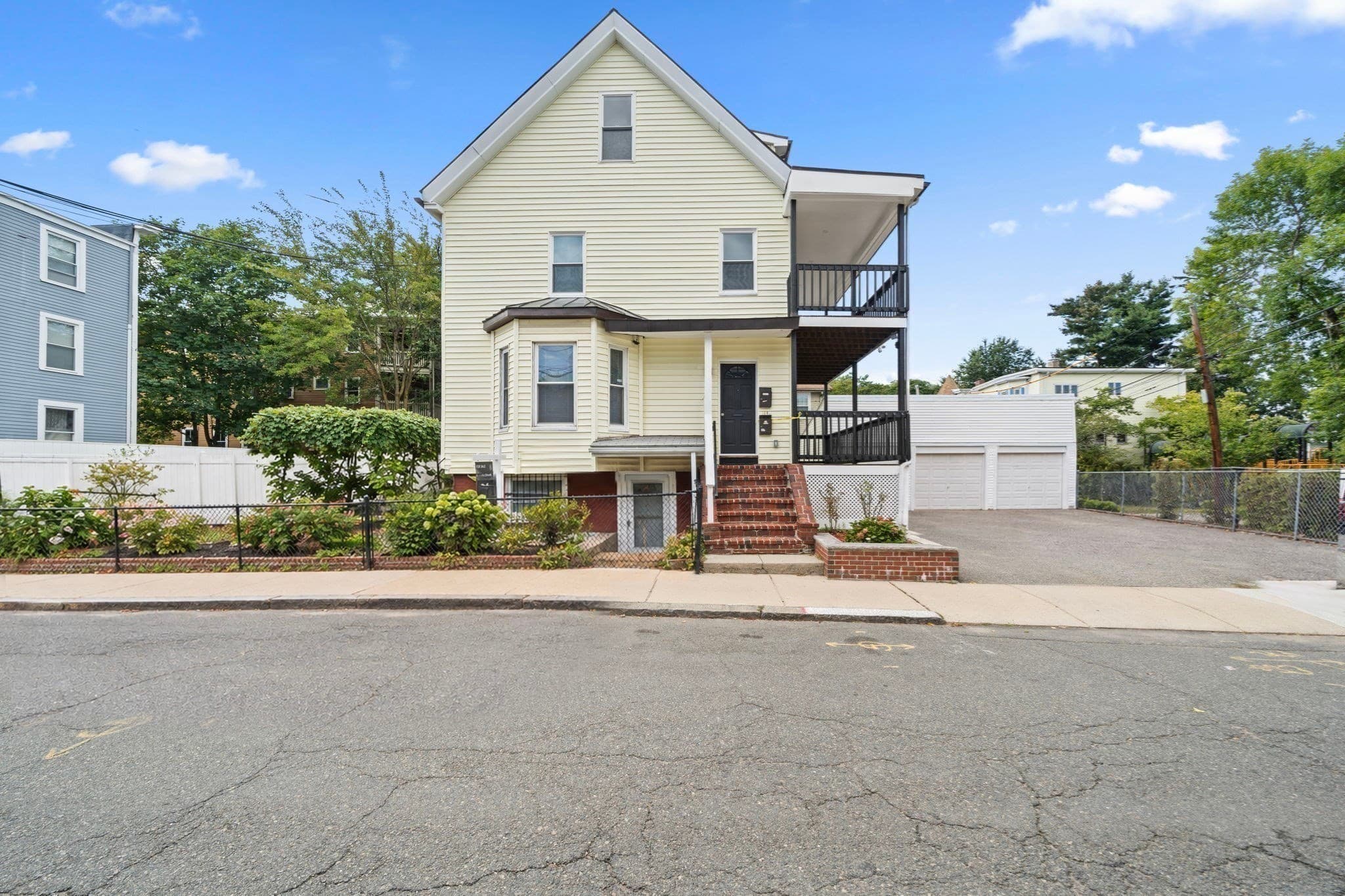 2 Family - 2 Units Up/Down at 29 Hanson St, Somerville MA 02143, Somerville, photo 29 of 34