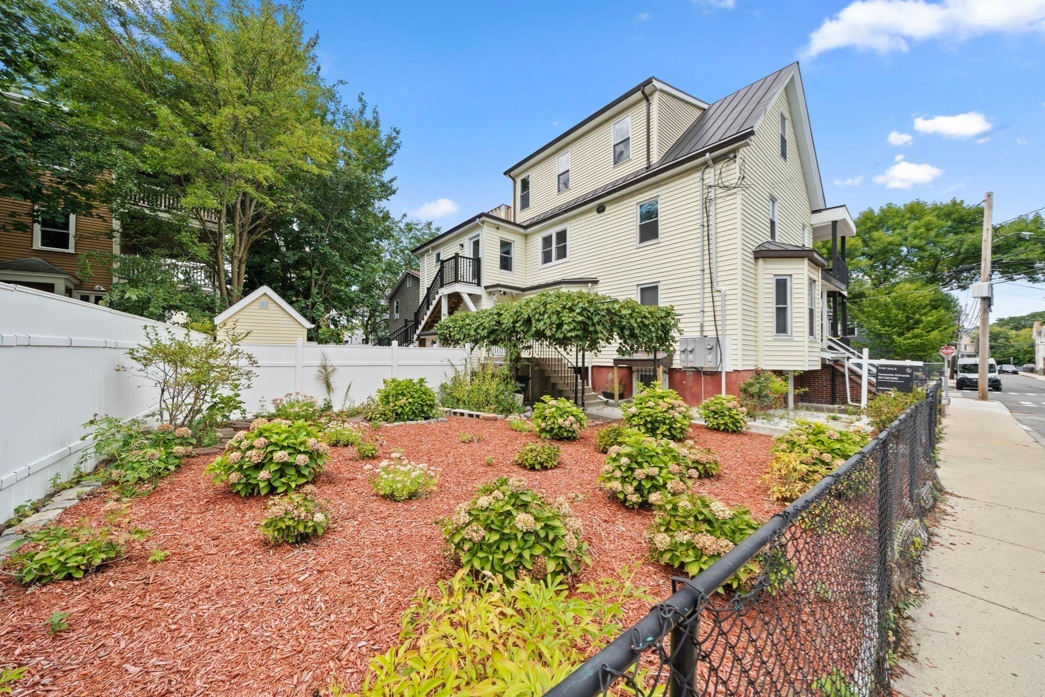2 Family - 2 Units Up/Down at 29 Hanson St, Somerville MA 02143, Somerville, photo 25 of 34