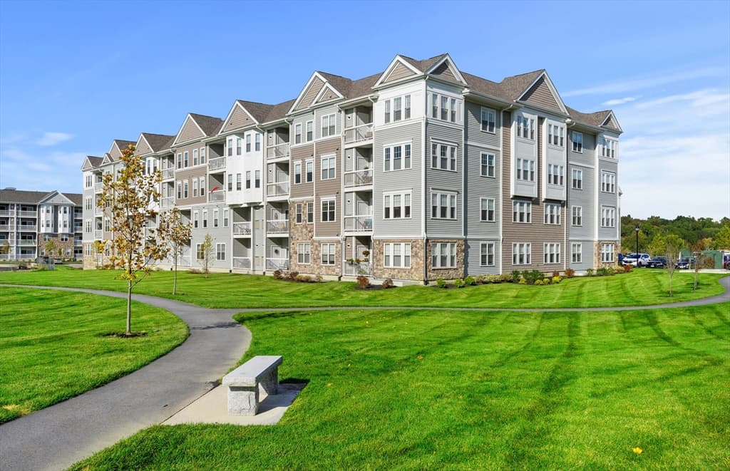 7205 Peters Farm Way # 7205, Westborough MA 01581 photo 18