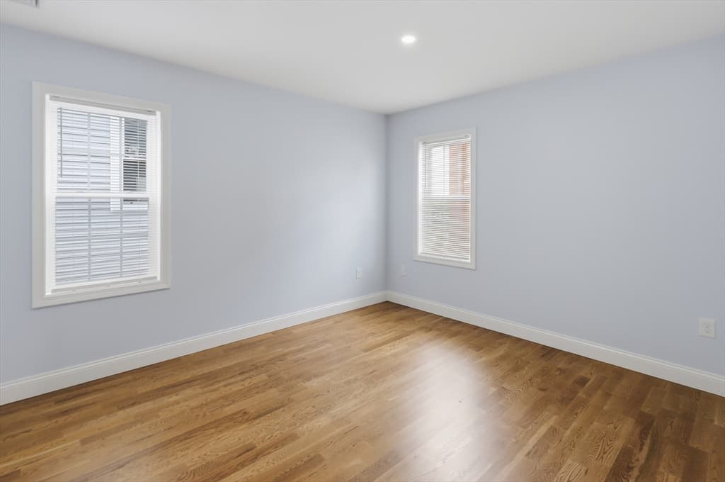 489 Spring, Fall River MA 02721 photo 12