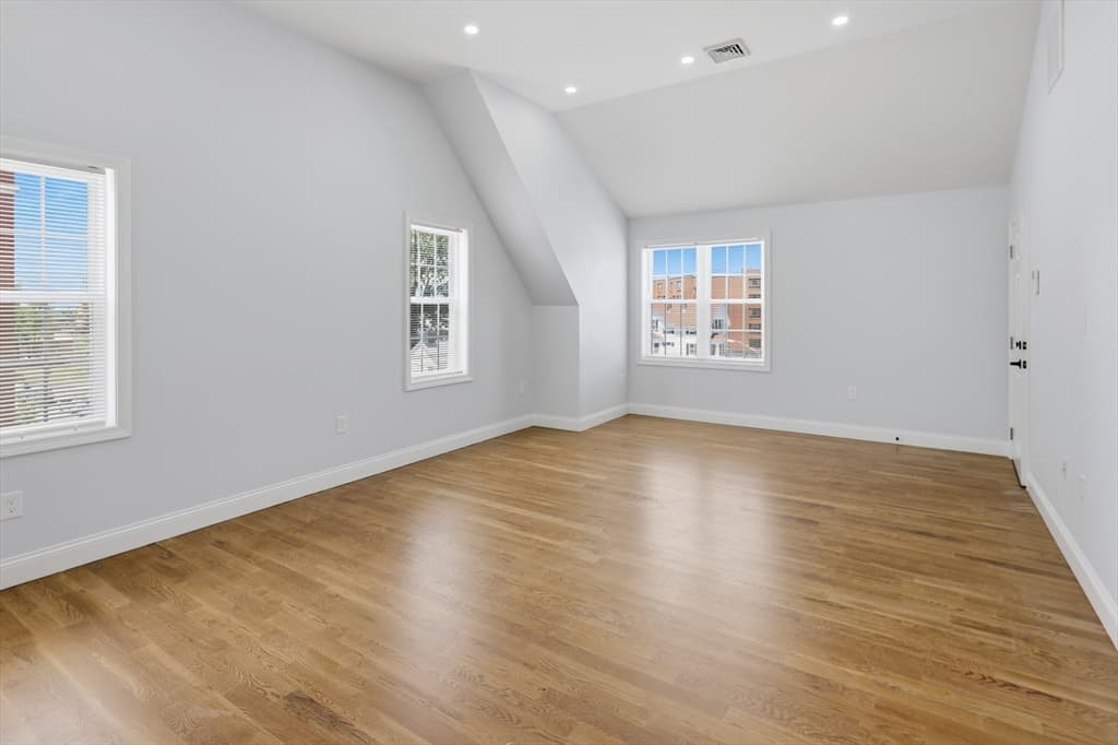 489 Spring, Fall River MA 02721 photo 26