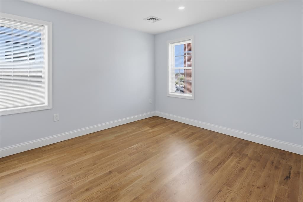 489 Spring, Fall River MA 02721 photo 28