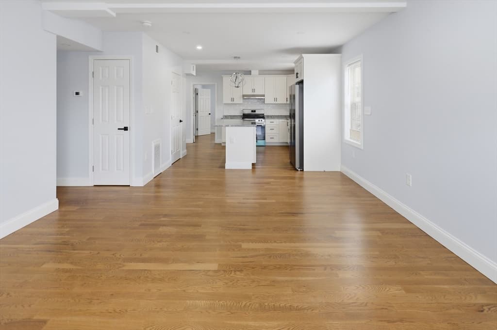 489 Spring, Fall River MA 02721 photo 5