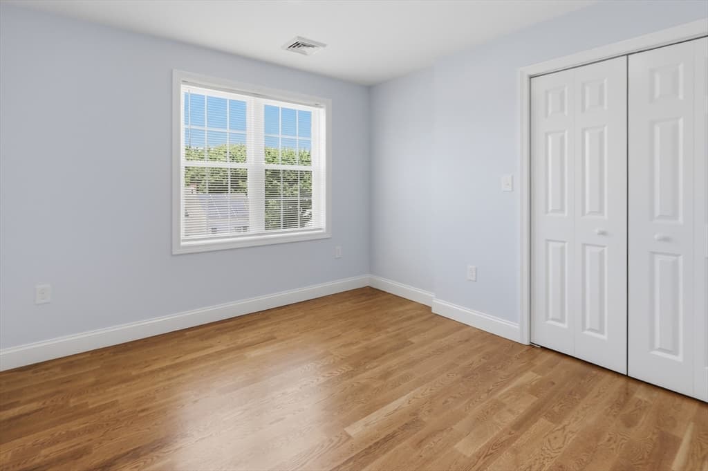 489 Spring, Fall River MA 02721 photo 10