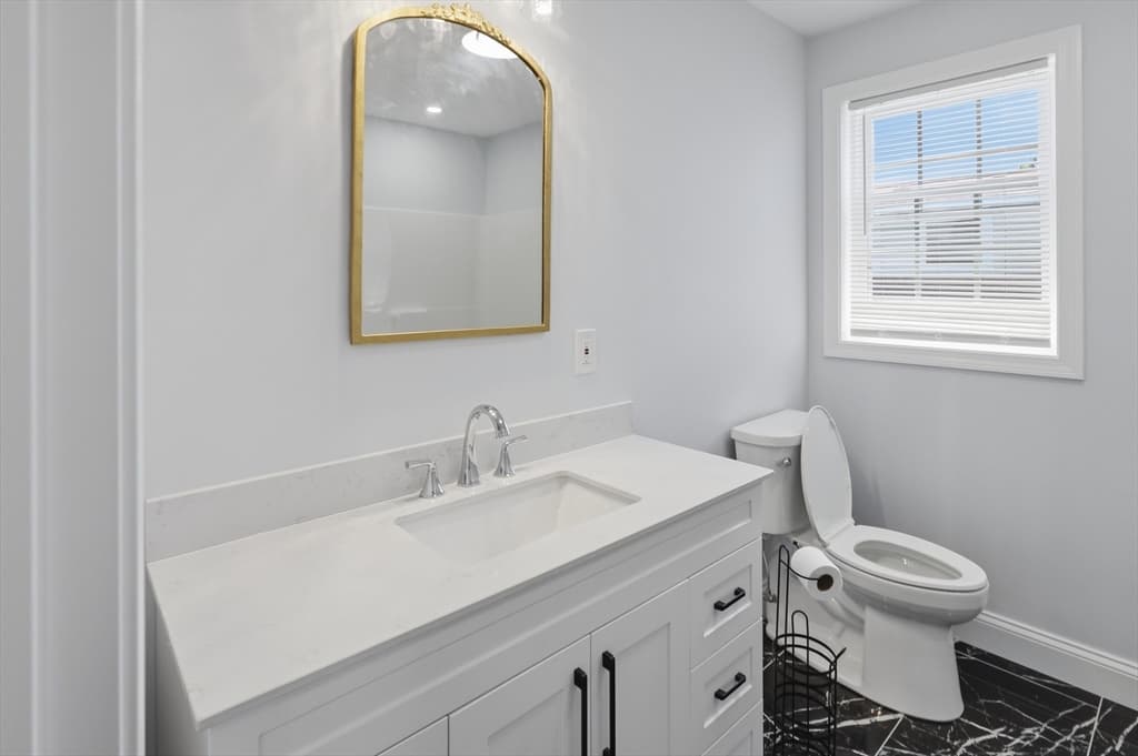 489 Spring, Fall River MA 02721 photo 31