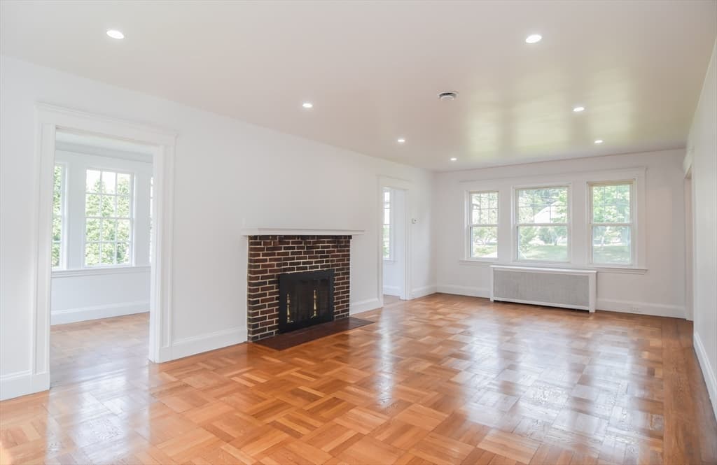 19 Stoneleigh Rd, Watertown MA 02472 photo 12
