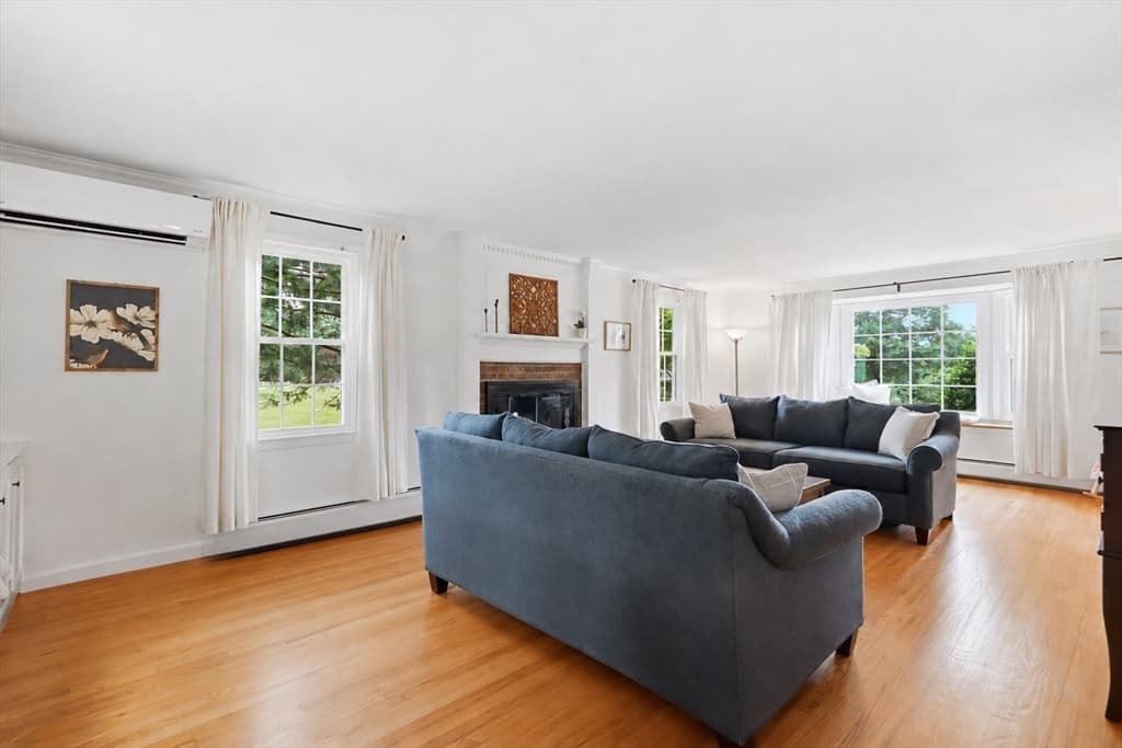 27 Eastwood Dr, Wilbraham MA 01095 photo 6