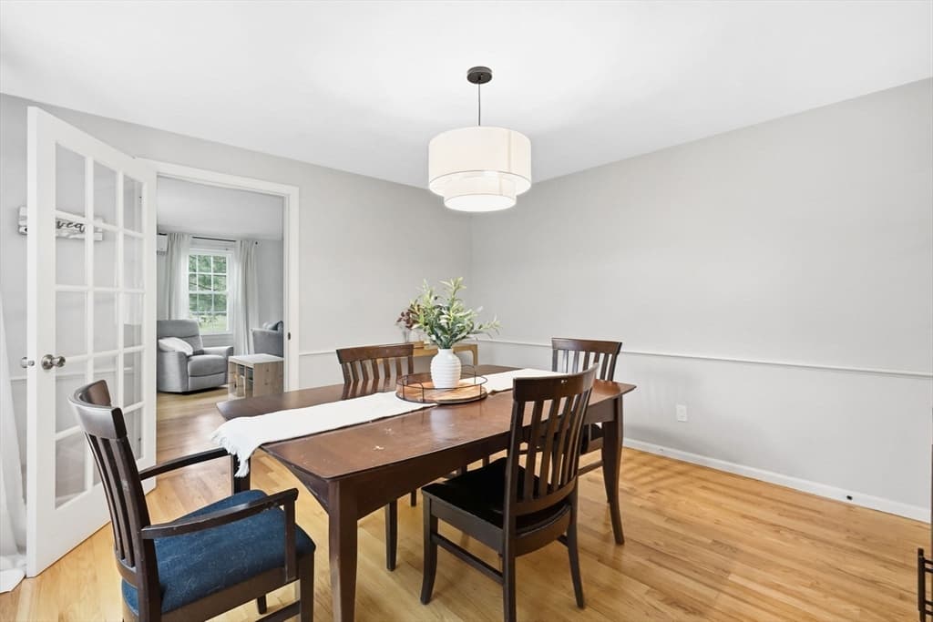 27 Eastwood Dr, Wilbraham MA 01095 photo 13