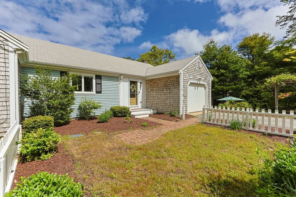21 Mill Pond Rd, Harwich MA 02645 photo 2