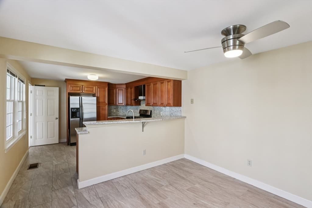 Condominium at 35 Mitchell Grant Way # 35, Bedford MA 01730, photo 6 of 41