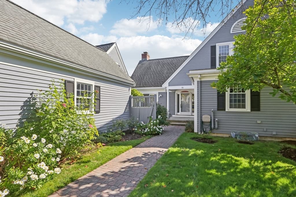 Condominium at 35 Mitchell Grant Way # 35, Bedford MA 01730, photo 40 of 41