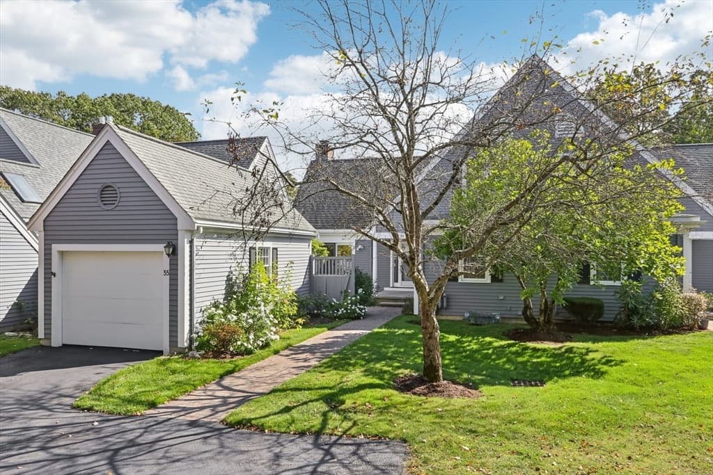 Condominium at 35 Mitchell Grant Way # 35, Bedford MA 01730, photo 39 of 41