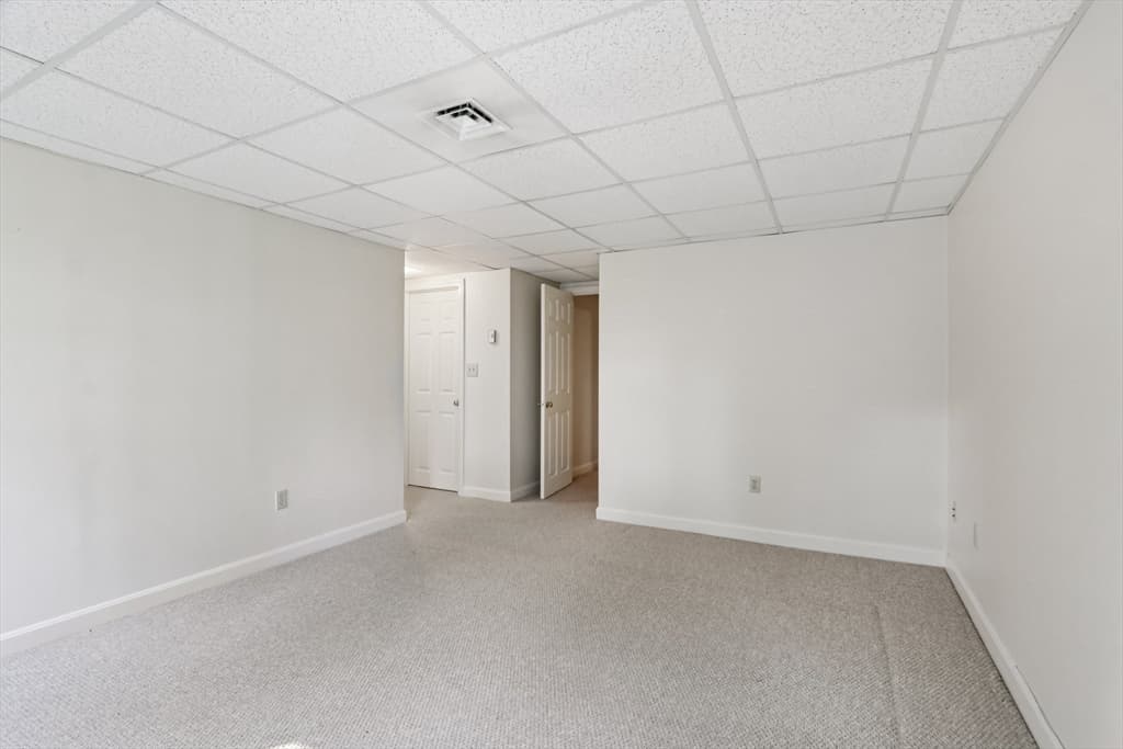 Condominium at 35 Mitchell Grant Way # 35, Bedford MA 01730, photo 25 of 41