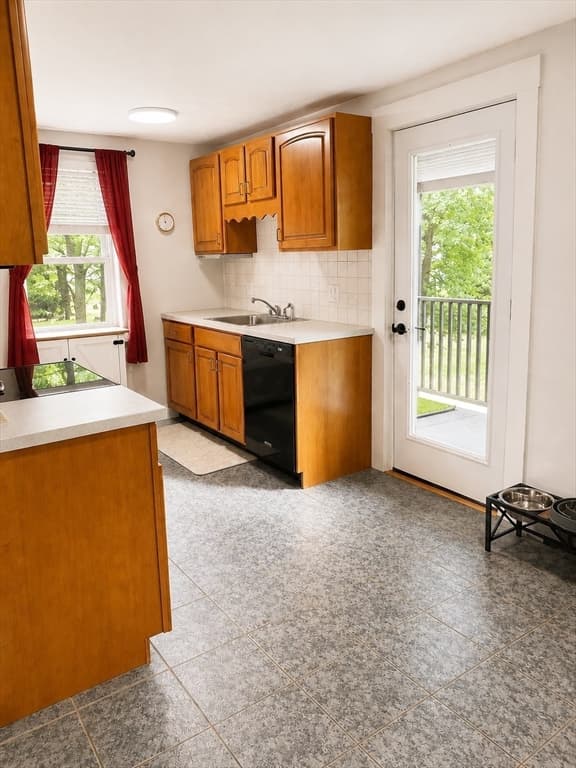 Single Family Residence at 293 Woburn, Reading MA 01867, Reading, photo 19 of 32