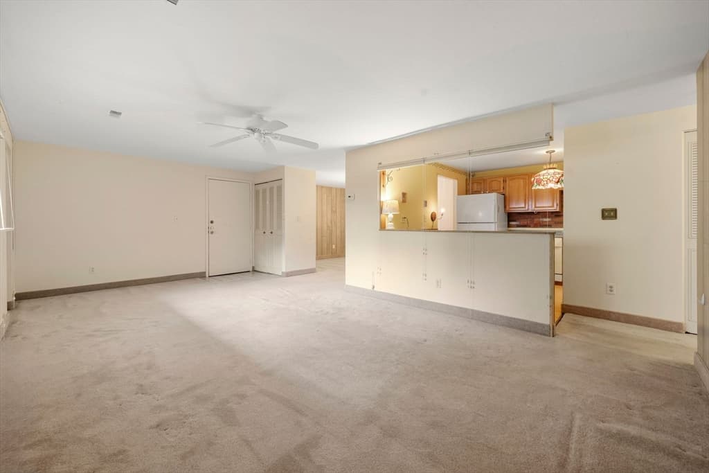 221 Oak # 12, Brockton MA 02301 photo 2
