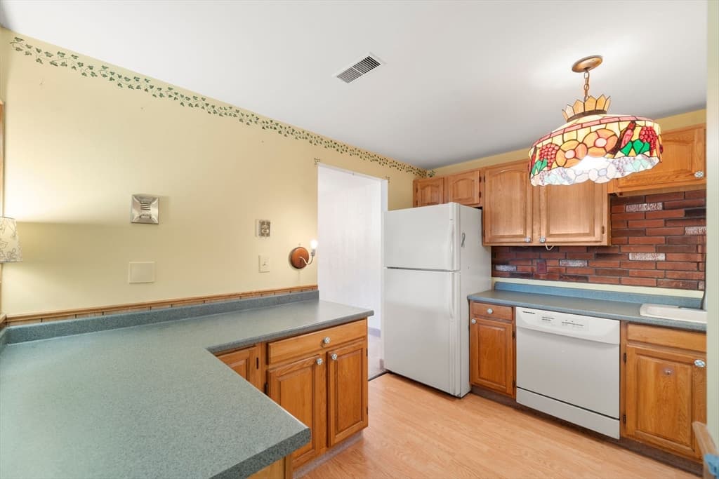 221 Oak # 12, Brockton MA 02301 photo 17