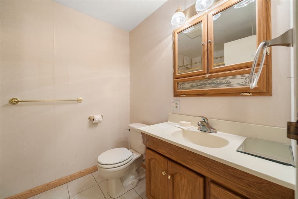 221 Oak # 12, Brockton MA 02301 photo 11